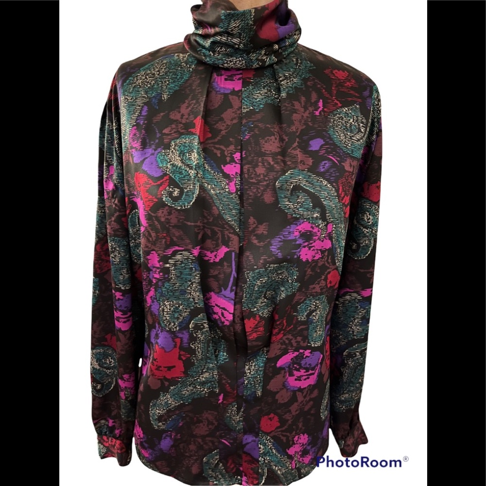 TESS Vintage High Neck Blouse - 10